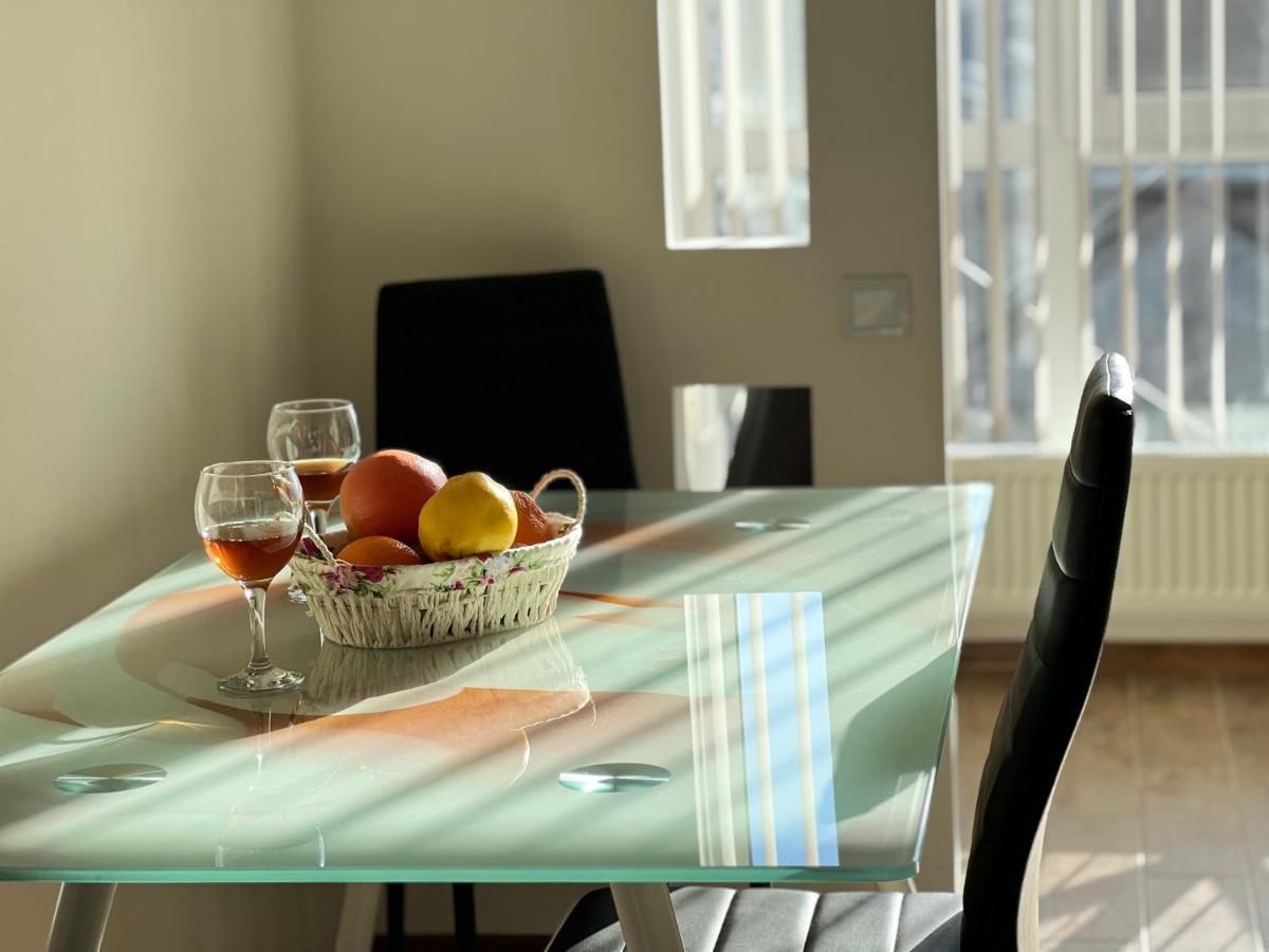 English Breakfast Kişinev Dış mekan fotoğraf